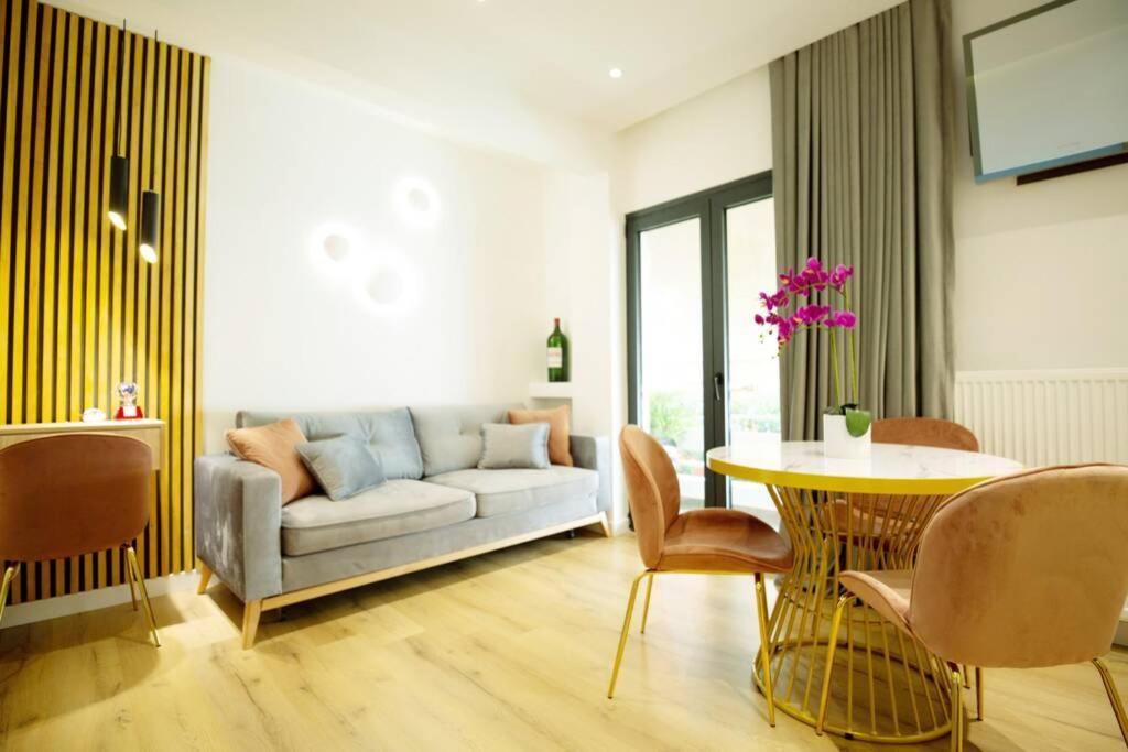 Ecostay-Serenity,Business Class Apartment By The Sea In Alimos Kalamaki Atény Exteriér fotografie
